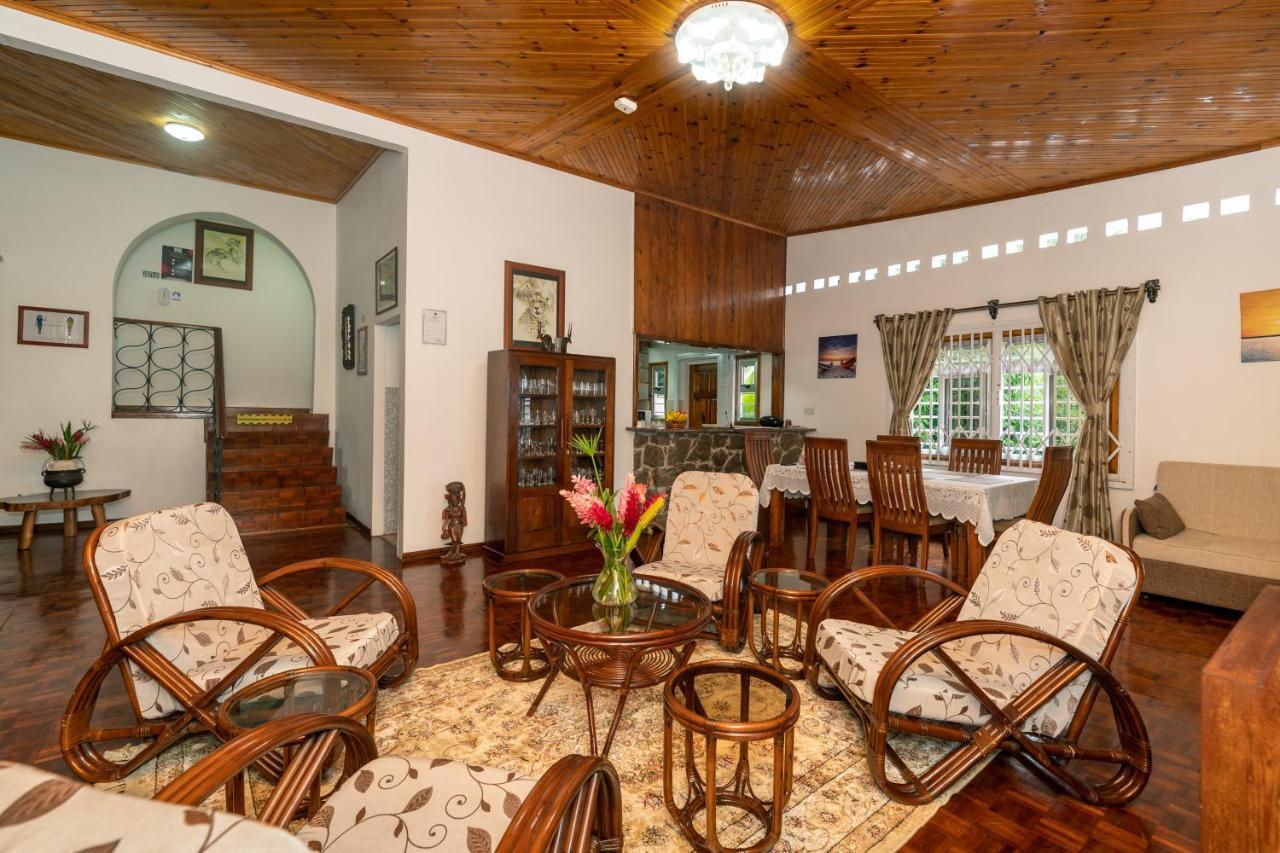 Janes' Serenity Guesthouse Anse a La Mouche Екстер'єр фото
