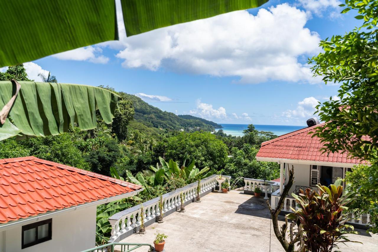 Janes' Serenity Guesthouse Anse a La Mouche Екстер'єр фото