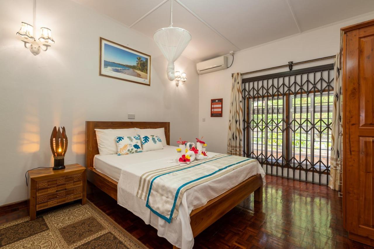 Janes' Serenity Guesthouse Anse a La Mouche Екстер'єр фото