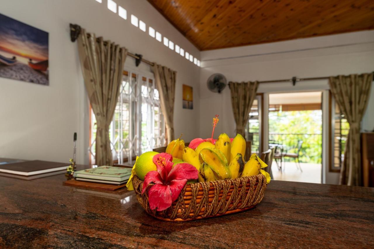 Janes' Serenity Guesthouse Anse a La Mouche Екстер'єр фото
