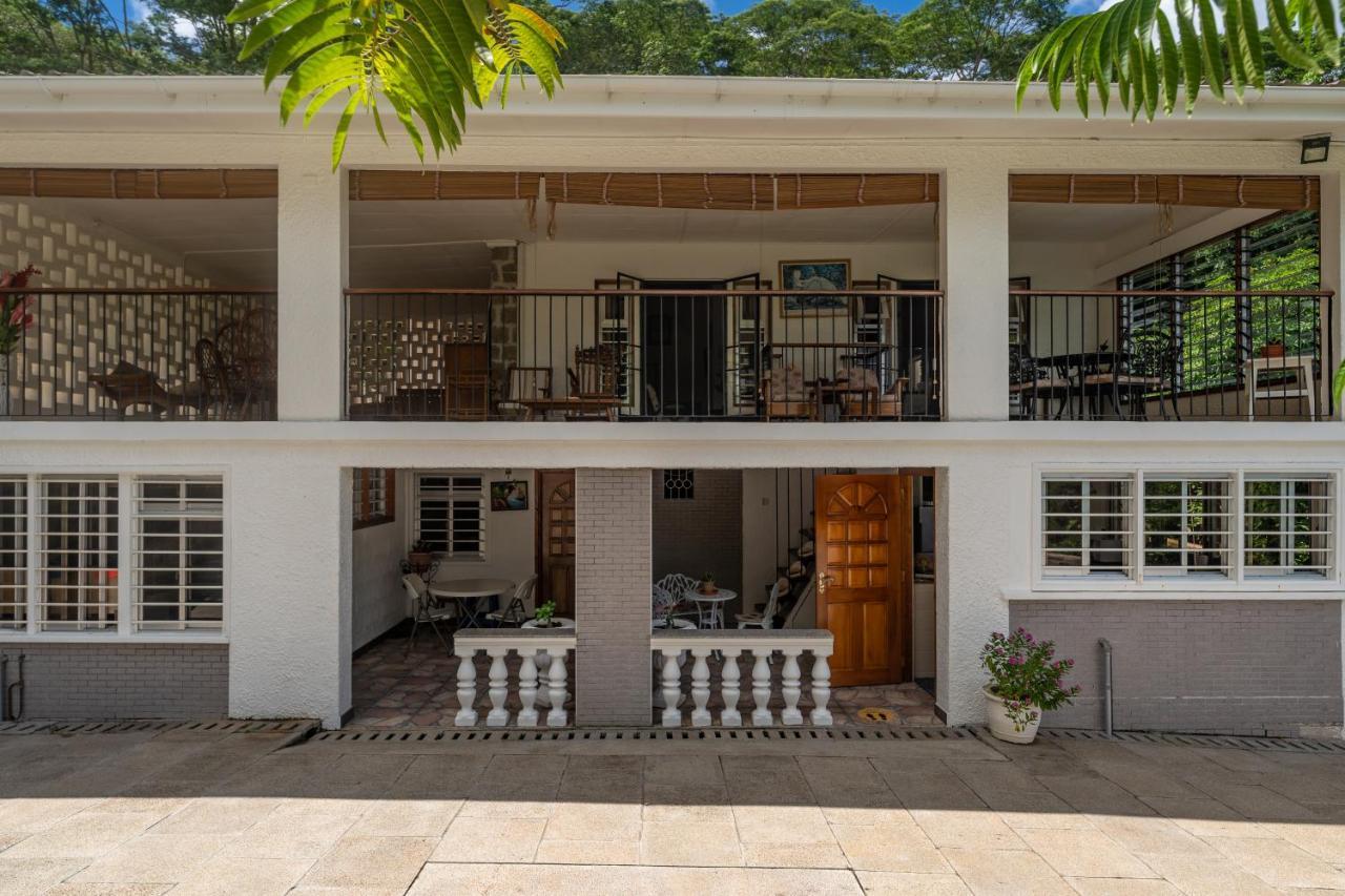 Janes' Serenity Guesthouse Anse a La Mouche Екстер'єр фото